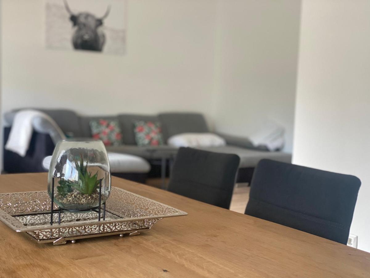 Apartment Mit Parkblick Gratkorn Bagian luar foto