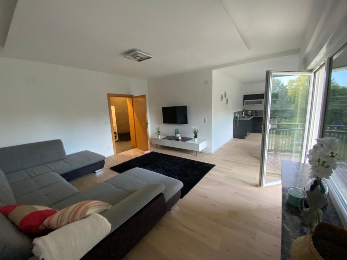 Apartment Mit Parkblick Gratkorn Bagian luar foto