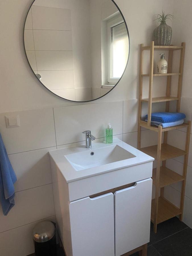 Apartment Mit Parkblick Gratkorn Bagian luar foto