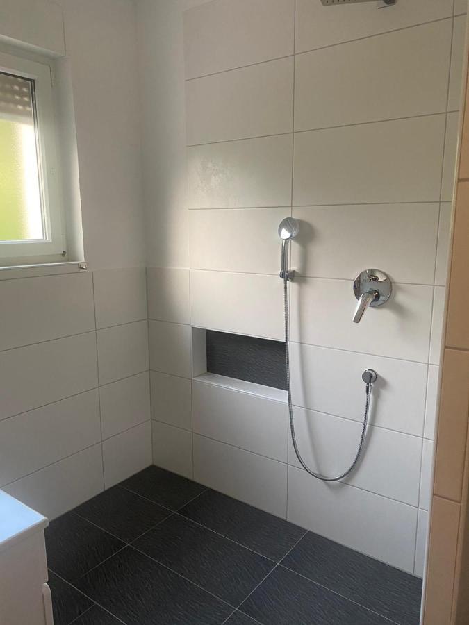 Apartment Mit Parkblick Gratkorn Bagian luar foto